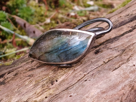 Tendril Leaf Cocktail Ring