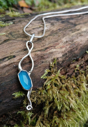 Long Lantern Flower Pendant
