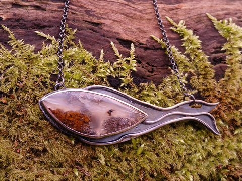 'Whooshes' Moss agate Seaweed Necklace