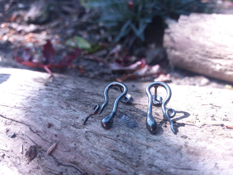 Downward Twist Tendril Studs