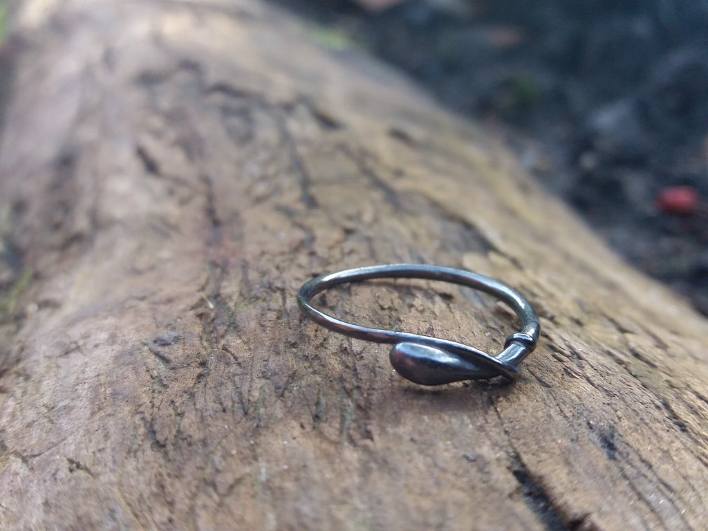 Handmade sterling silver Tiny Tendrils Ring