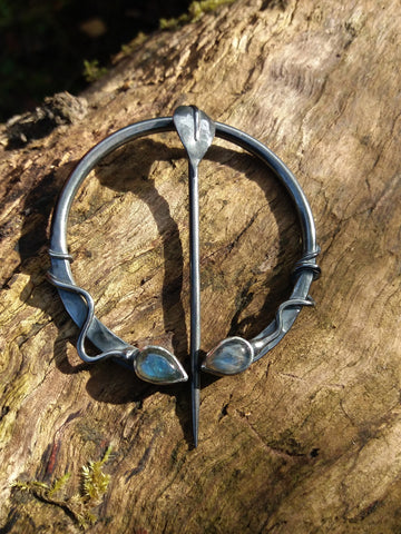 Tendrils and Teardrops Penannular Pin