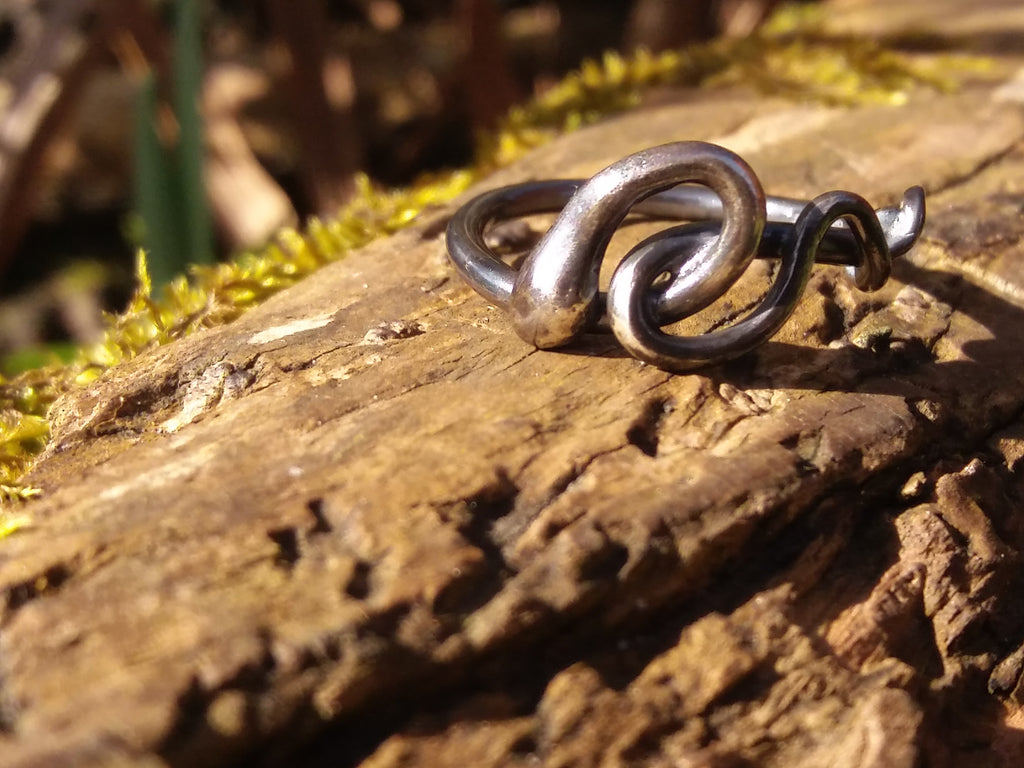 Tangled Tendril Ring size Q